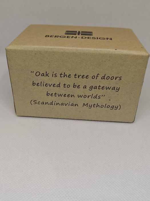 Relógio Bergen-Design em Madeira Natural