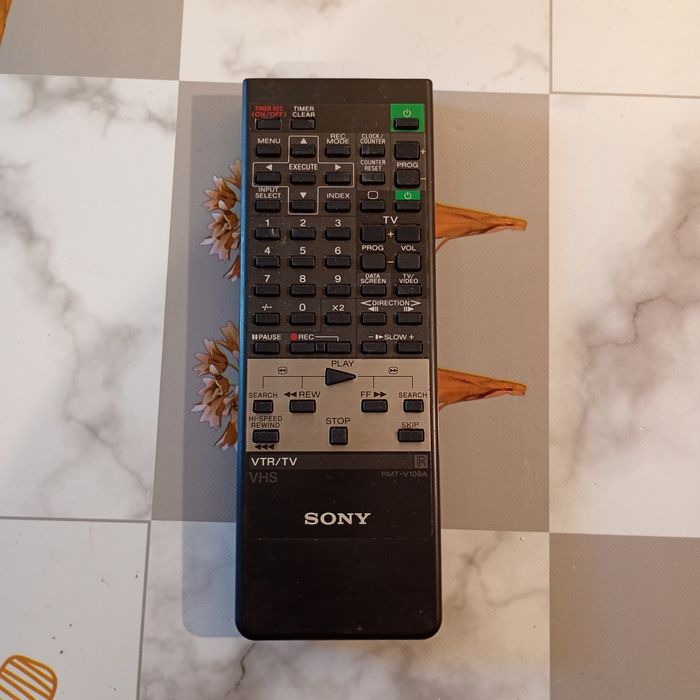 Pilot video VHS vTR Sony RMT v109a
