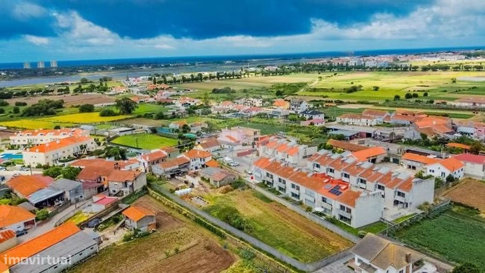 Moradia T4 para venda