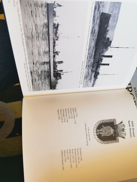 Fearless and intrepid 1965 2002 Neil McCart okręty wojenne