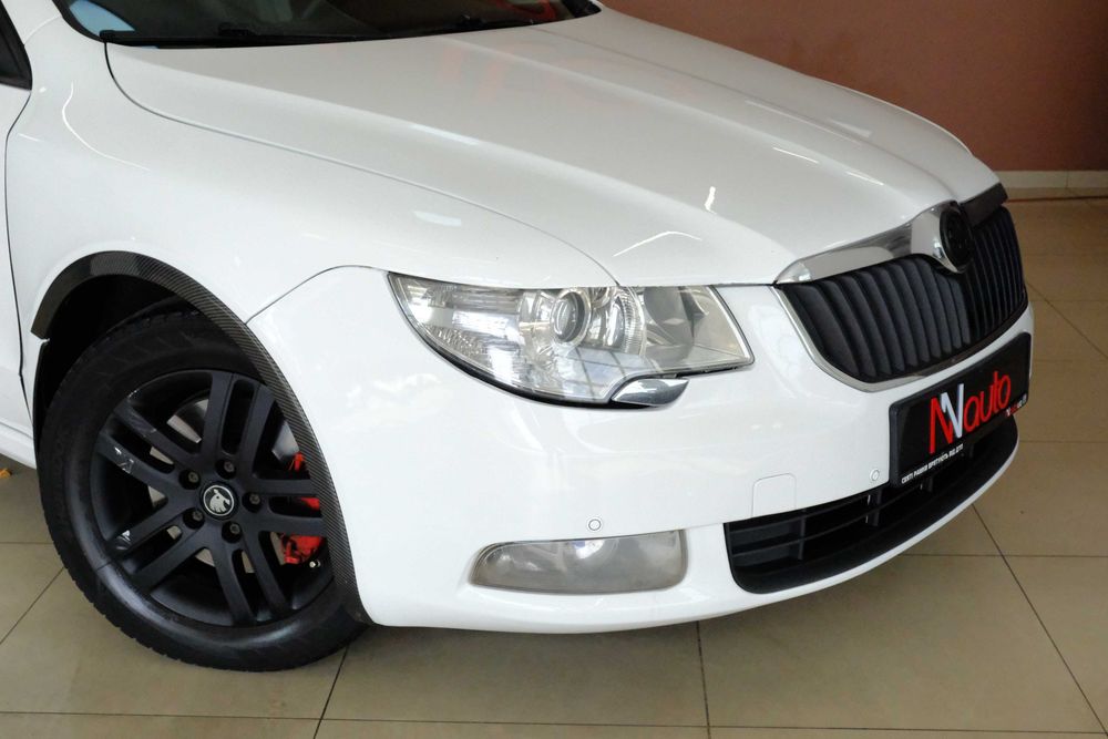 Skoda Superb 2011