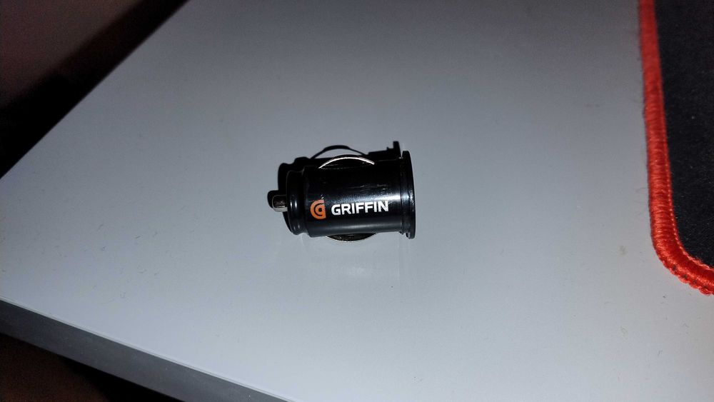 ładowarka samochodowa 12V 2xUSB type-A