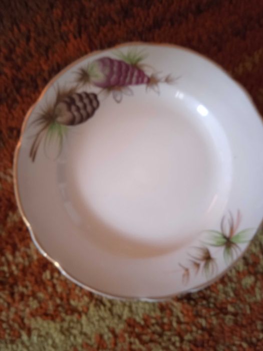 Продам сервиз столовый.