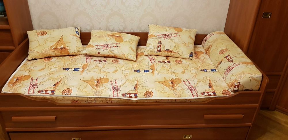 Продам меблі для дитячої кімнати