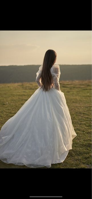 Весільна сукня