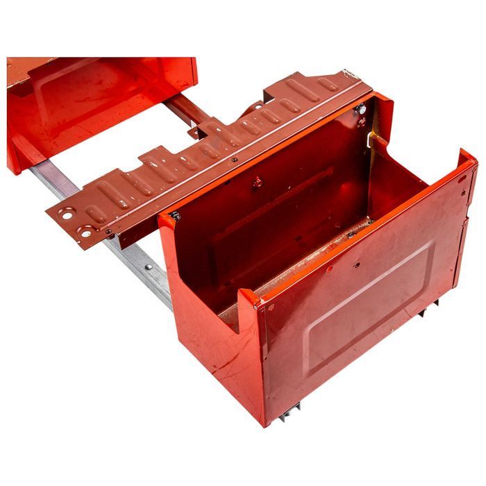 Skrzynka akumulatora Ursus C-360 lewa + prawa na wspornikach