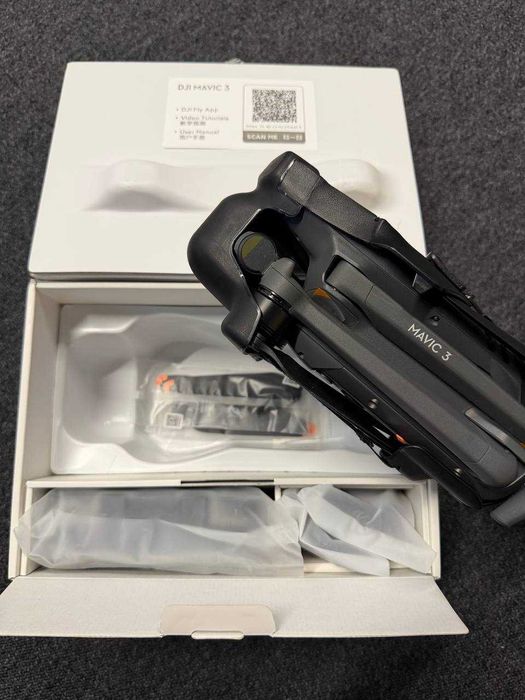 DJI Mavic 3 (CP.MA.00000447.02) (4хв нальоту)
