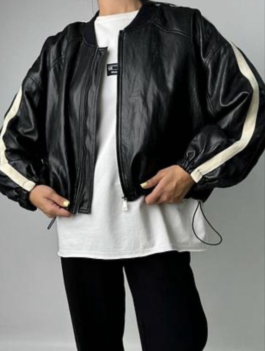 Кожаная куртка бомбер