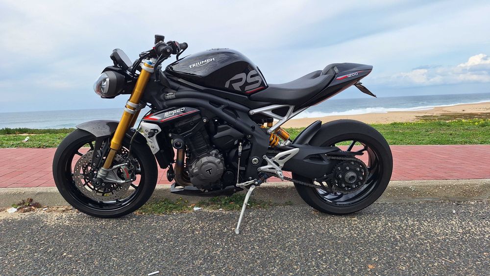 Triumph Speed Triple  1200 rs
