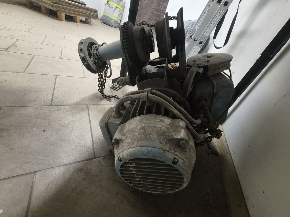 Wciągnik elektryczny balkancar