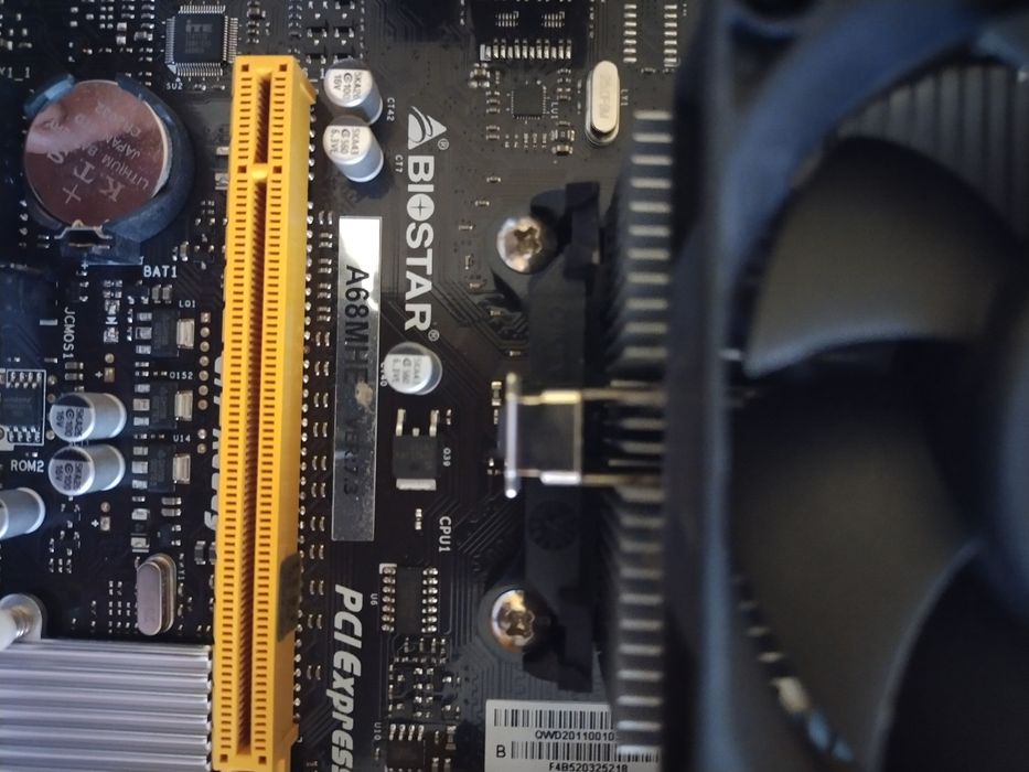 Відеокарта AsusGTX 1050 TI, материнська плата біостар а68мне, блок жив