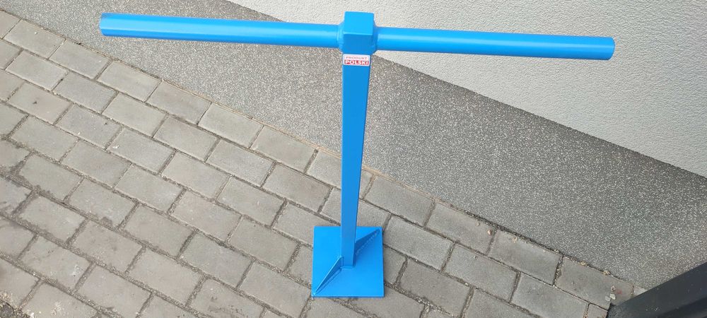 Ubijak ręczny do gruntu.