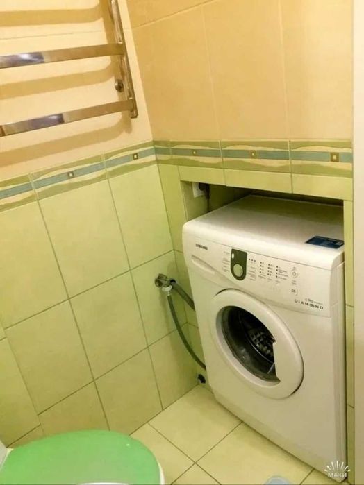 Продам 1-кімн. Леси Украинки бульв. 28, 30 м.кв