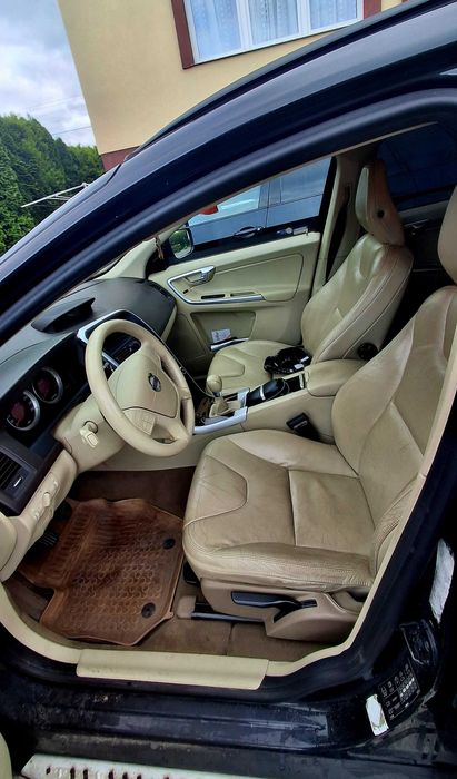 Volvo xc60 2,4 D5 AWD