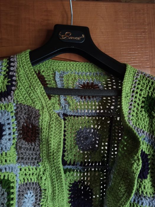 Sweter ręcznie robiony szydełko. Nowy.