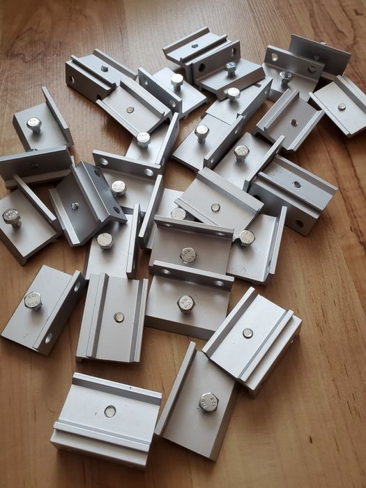 Klamra mocująca do drzwi przesuwnych HERKULES