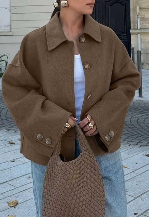 Stylowy brązowy krótki płaszcz  oversize rozmiar M
