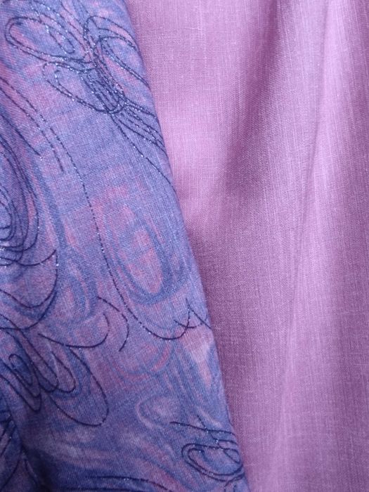 Piękny kostium damski, stan bardzo dobry