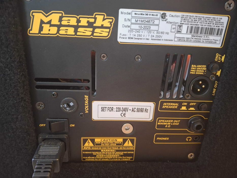 Coluna Mark Bass amplificada para guitarra baixo. Como novo