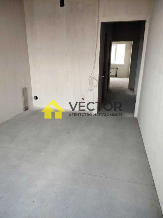 Найбільша квартира у ЖК Пелюстковий 65м2. Кухня 13м2. Переуступка