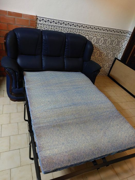 Sofá cama e poltrona