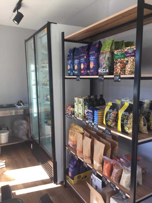 Продам торгове приміщення по вул. Ярмаркова(біля ринку)