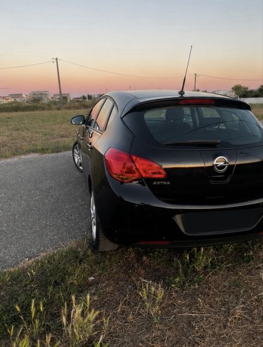 Opel Astra J 1.4 Turbo Cosmo | 124 mil km | Excelente Estado
