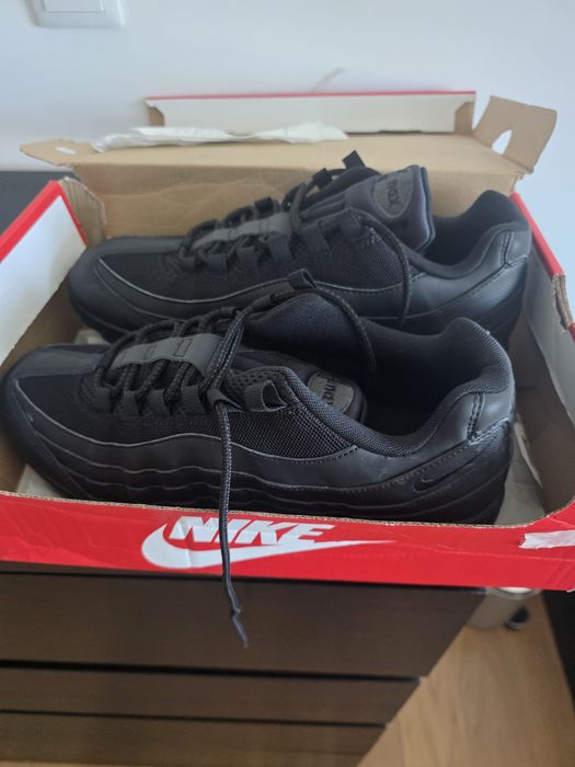 Nike airmax 95 pretos - Tamanho 46