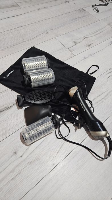 Продам фен щітку Rowenta Renewal  Brush Activ UB 9520 FO