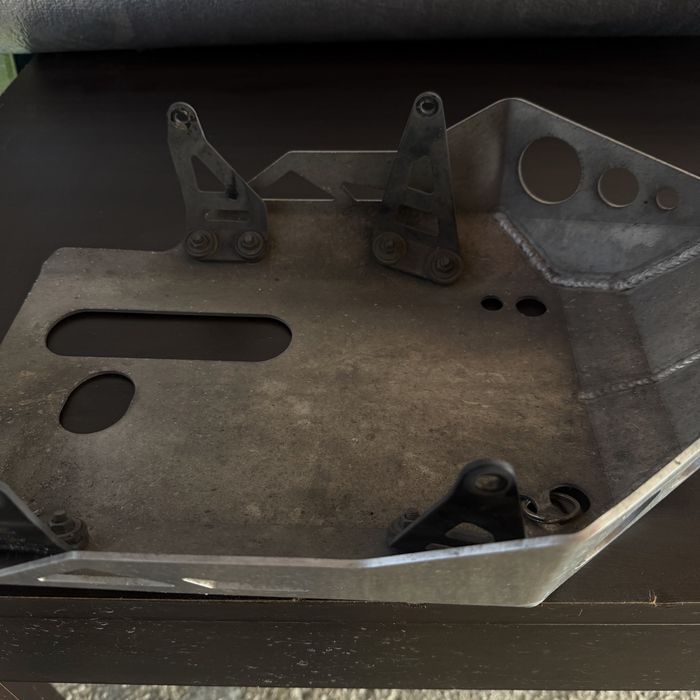 Protecao carter em aluminio (original )TRIUMPH Tiger 1200 Explorer