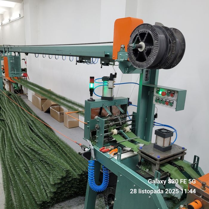 Igliwie sztuczne-choinkowe,baty,węże,girlanda do stroików  Producent