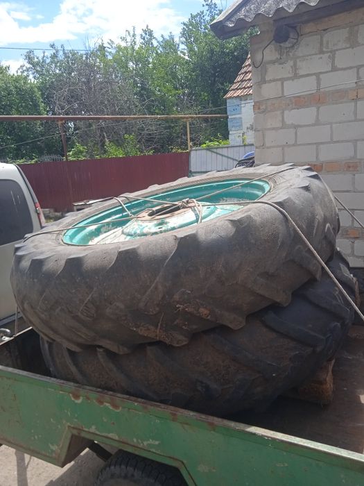 Продам колеса трактора мтз .