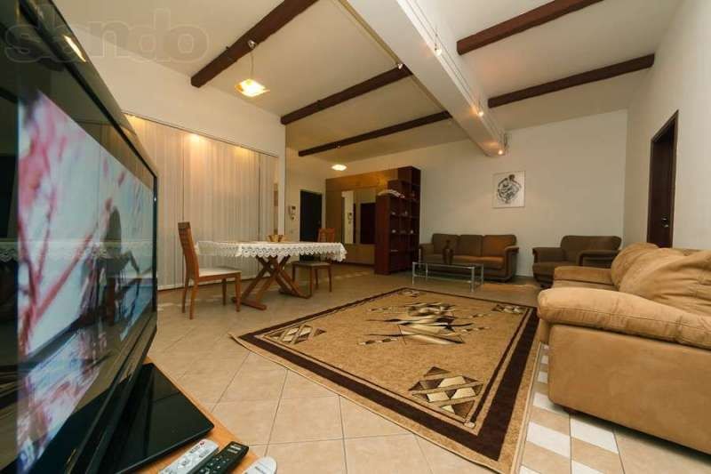 Центр.3-х комнатная VIP на Крещатик,15