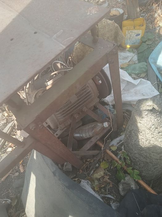 Продаю циркулярку бу 2фазна