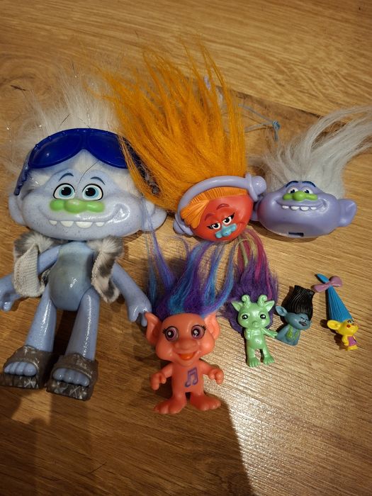 Trolle figurki 8szt