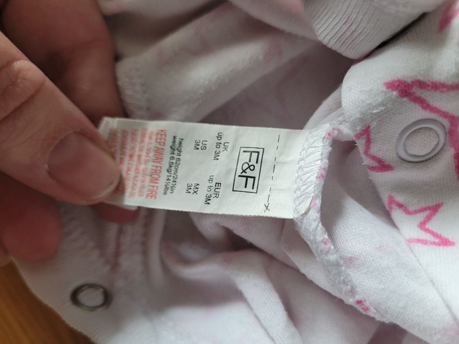 6 pajacyków dla dziewczynki 62