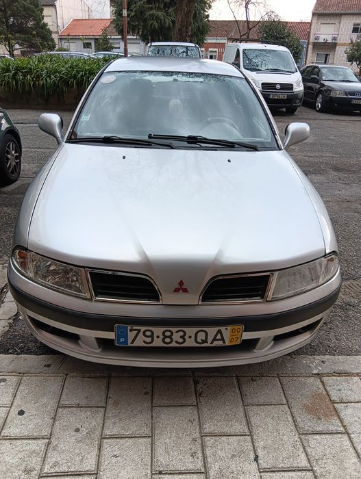 Vendo Mitsubishi Carisma 2000