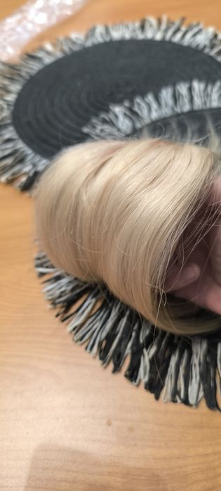 Włosy jasny blond Dziewicze