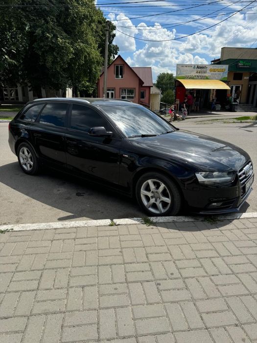 Продам Audi A4 B8