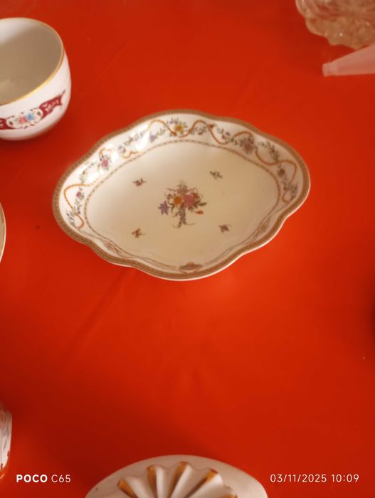 varios artigos loiças de marca