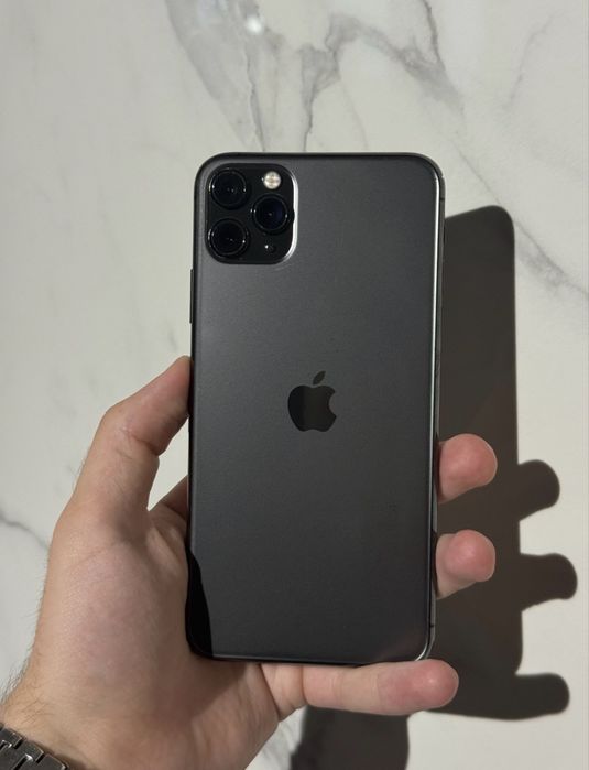 Обміняю Iphone 11 про макс