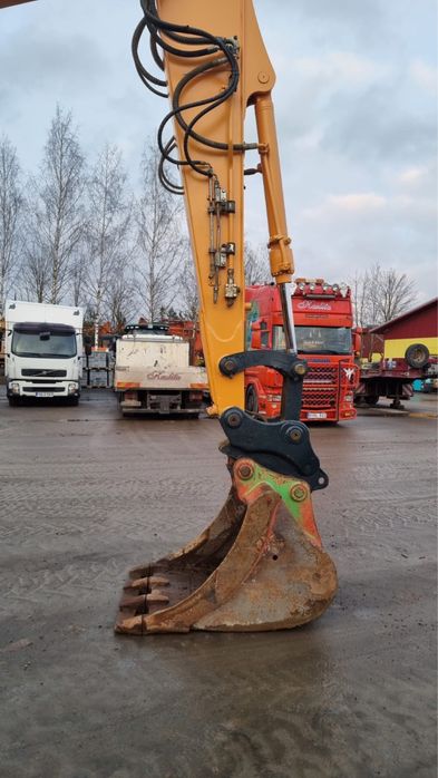 Экскаватор Hyundai R 140 LC