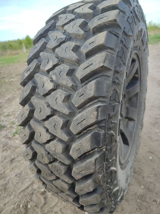 Продам автомобіль Нива