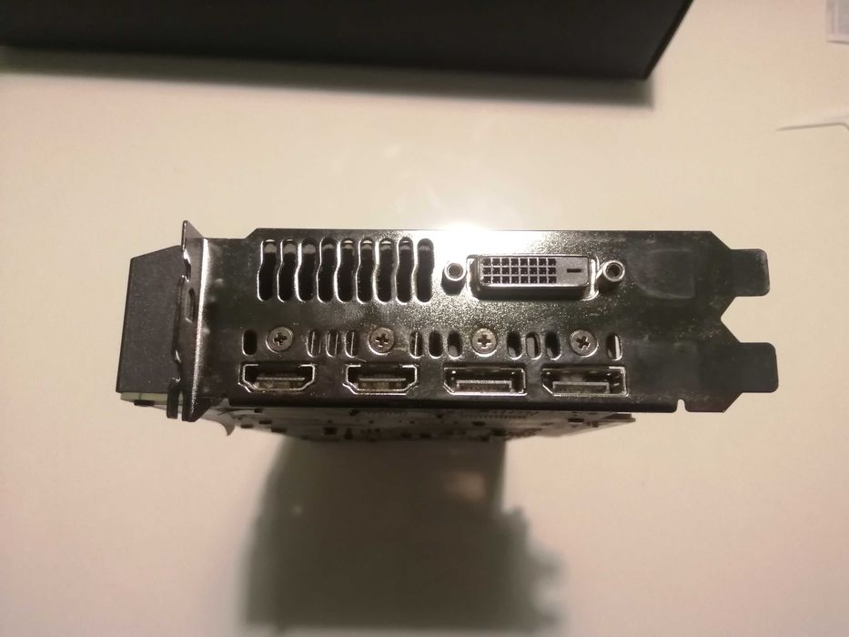 Karta graficzna ASUS