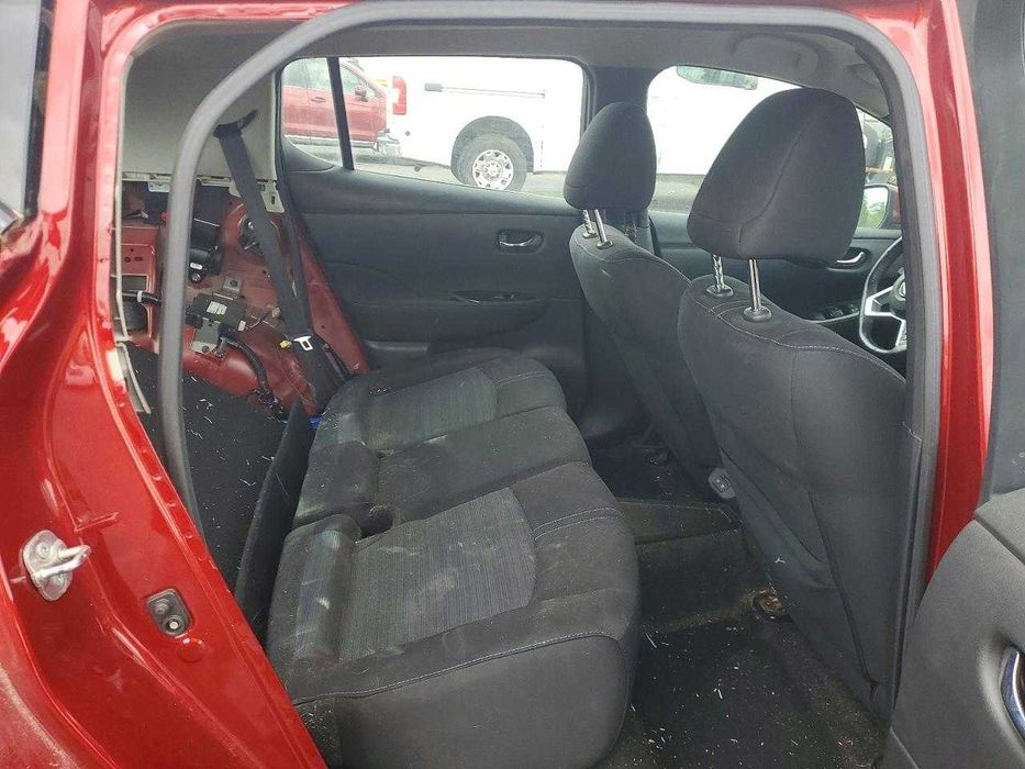 Nissan Leaf 2022 /