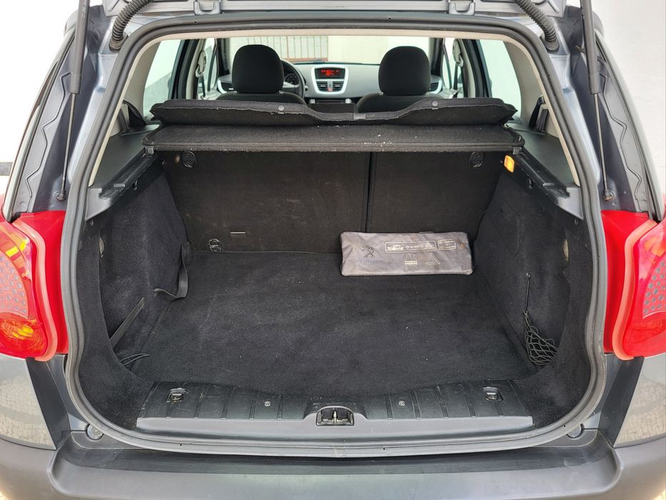 Peugeot 207 sw 1.4  75cv 150mil km