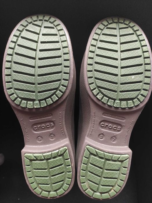 Galochas Botas Crocs castanho como novas
