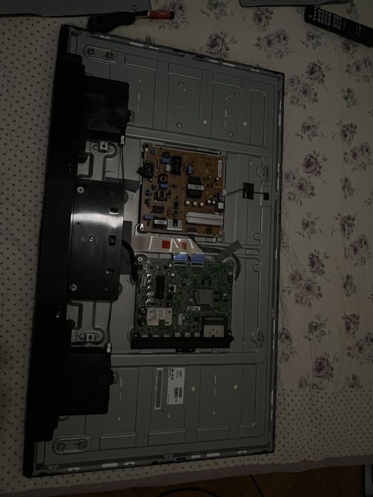 Телевизор lg 42 (запчести,донор)
