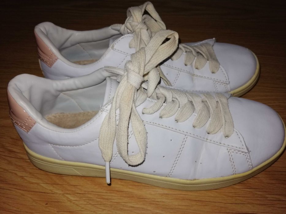 Ténis Brancos: Tam 37