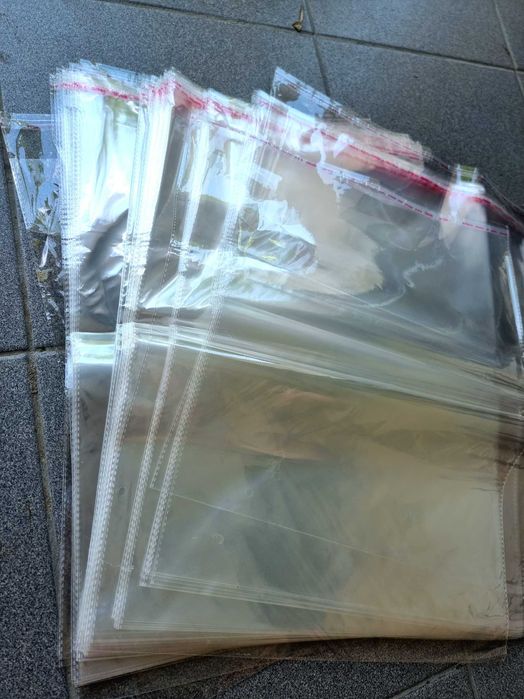 Упаковка з клейкою стрічкою 200 шт 40х30 одним лотом